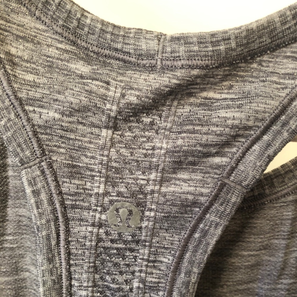 Lululemon grey tank